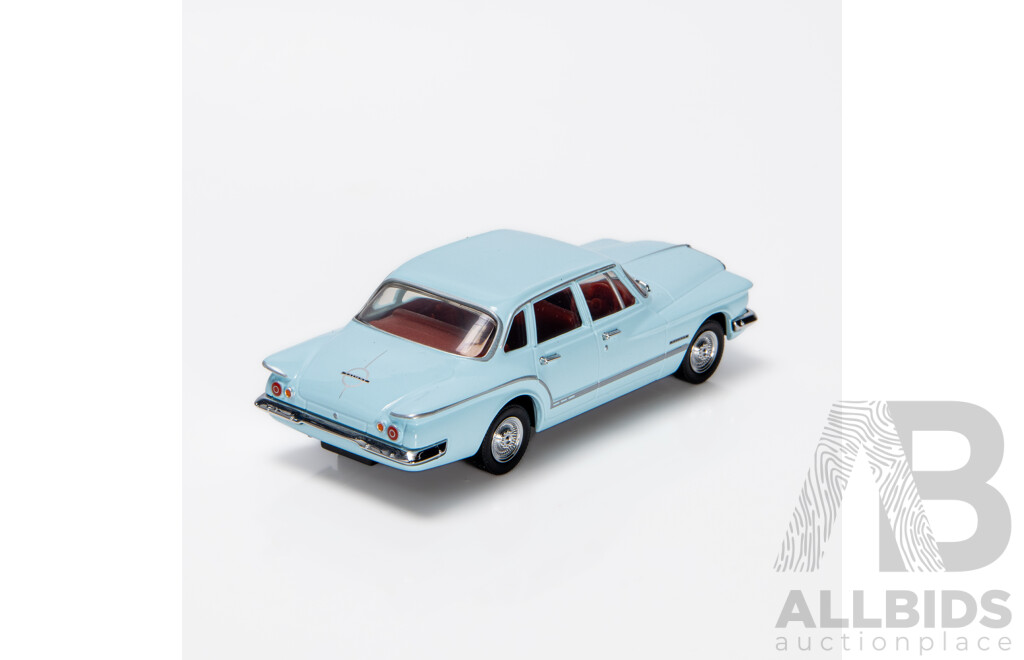 TRAX 1962 Chrysler Valiant S Series Sedan Light Blue TR36D 1:43 Scale Model Car