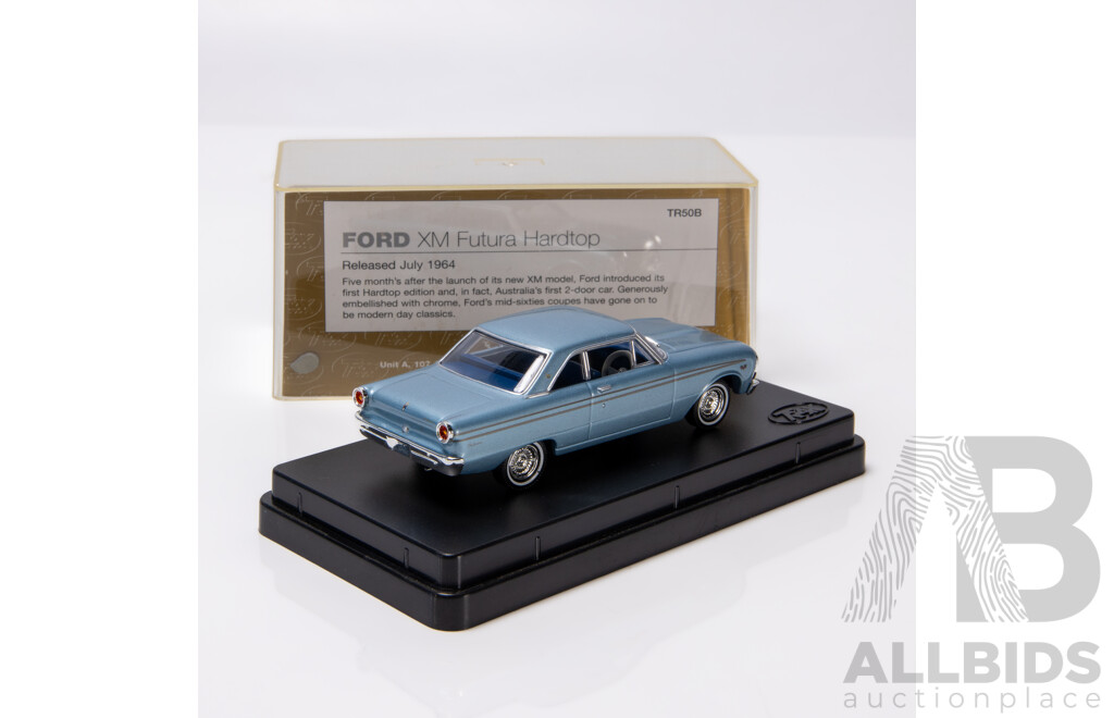 TRAX 1964 Ford XM Futura Hardtop Coupe Silver Blue Metallic TR50B 1:43 Scale Model Car