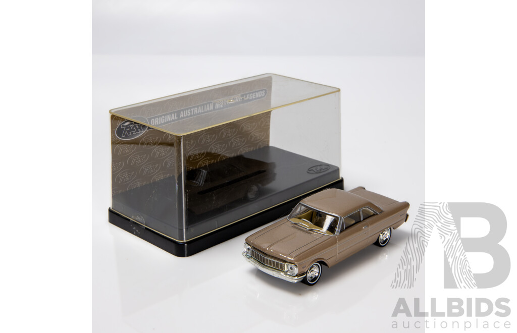 TRAX 1965 Ford XP Futura Hardtop Coupe Sunlit Beige TR51B 1:43 Scale Model Car
