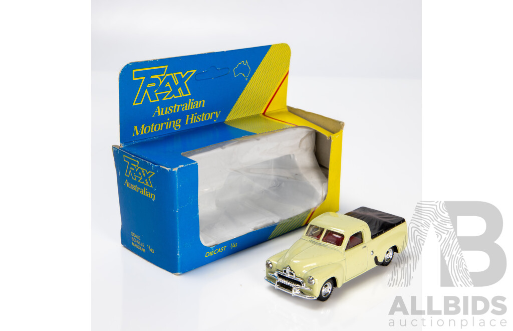 TRAX Holden FJ Utility Cream 8002 1:43 Scale Model Car