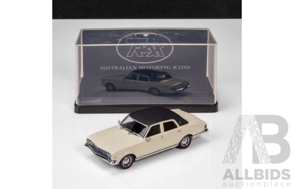 TRAX 1969 Holden HT Premier Sedan Kashmir White TR82B 1:43 Scale Model Car