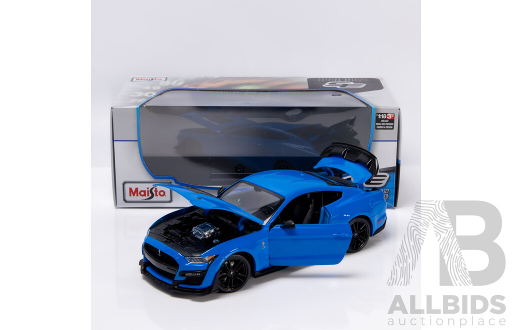 Maisto Special Edition 2020 Ford Shelby Mustang GT500 Pure Blue 1:18 Scale Model Car - New