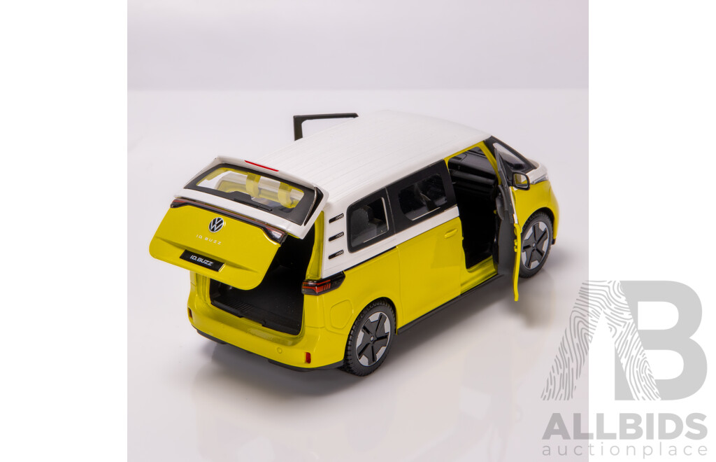 Maisto Special Edition 2023 Volkswagen ID. Buzz Yellow/White 1:24 Scale Model Car - New