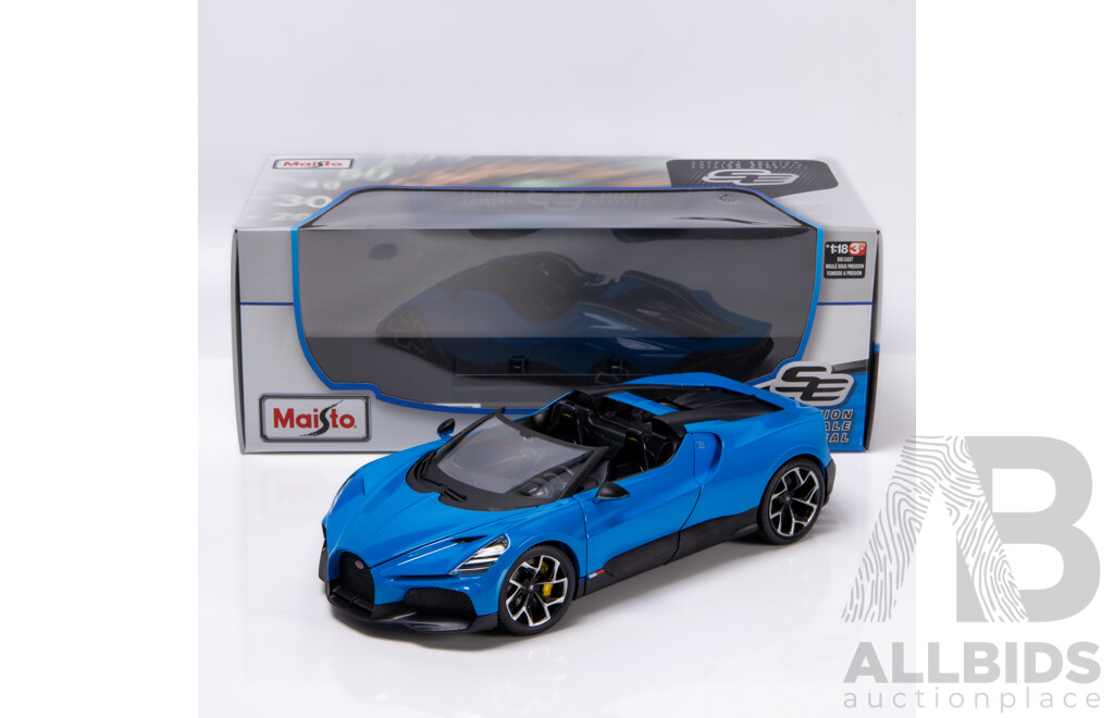 Maisto Special Edition 2023 Bugatti Mistral W16 French Racing Blue 1:18 Scale Model Car - New