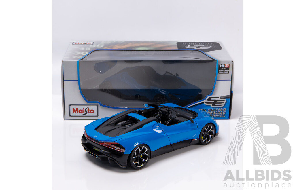 Maisto Special Edition 2023 Bugatti Mistral W16 French Racing Blue 1:18 Scale Model Car - New