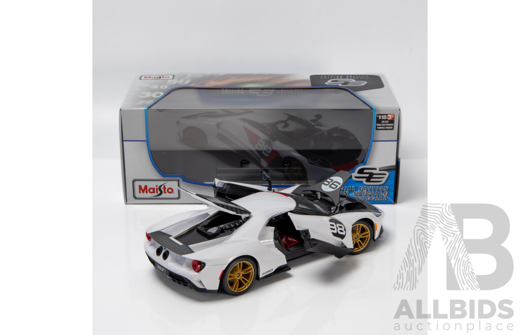 Maisto Special Edition 2021 Ford GT Heritage Edition White#98 1:18 Scale Model Car - New