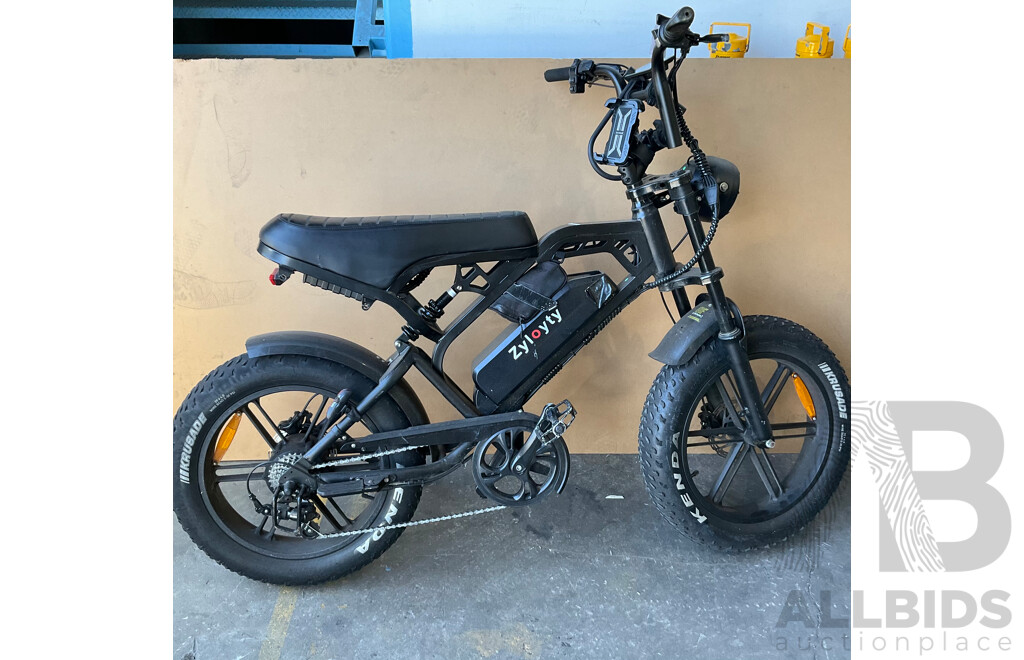 Zyloyty Fat-tyre E-bike