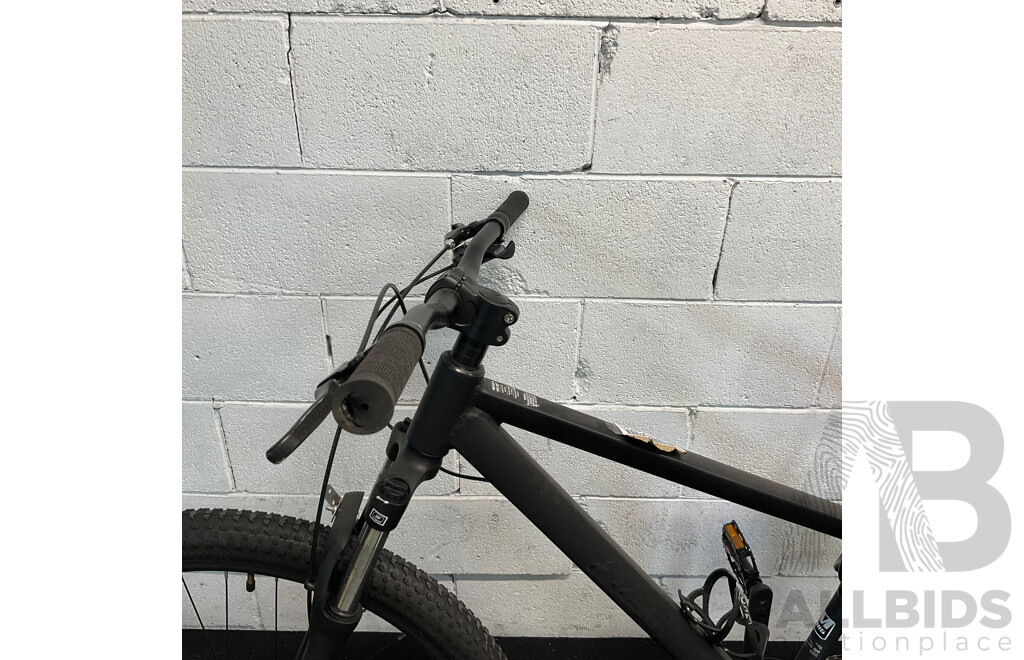 Estate EST-MTB29M Mountain Bike