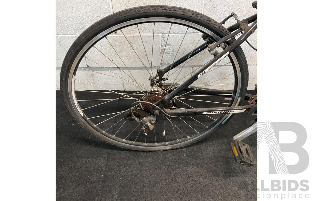 Merida Crossway 10 Bike - Size 42cm