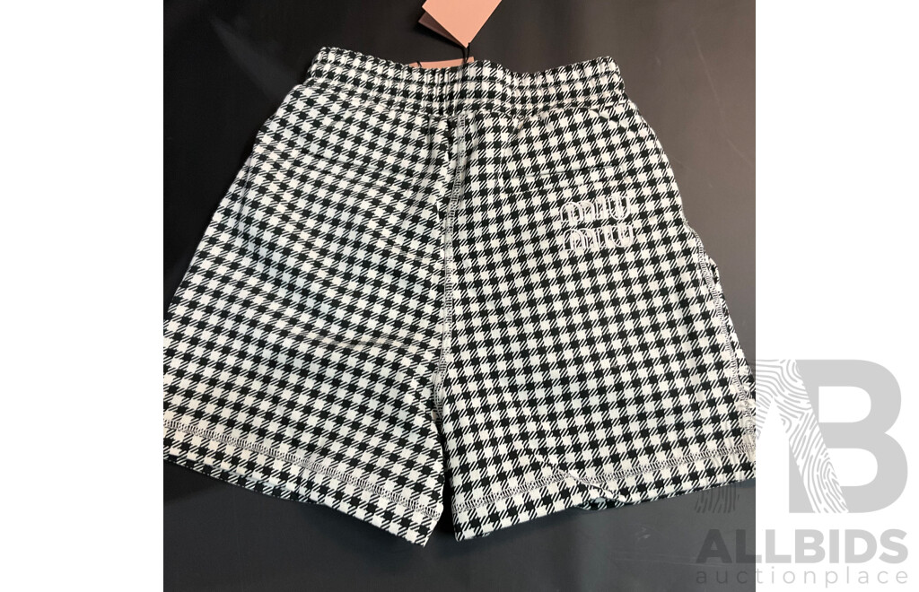Shorts in Pattern with Logo - Size 36 - Branded MIU MIU