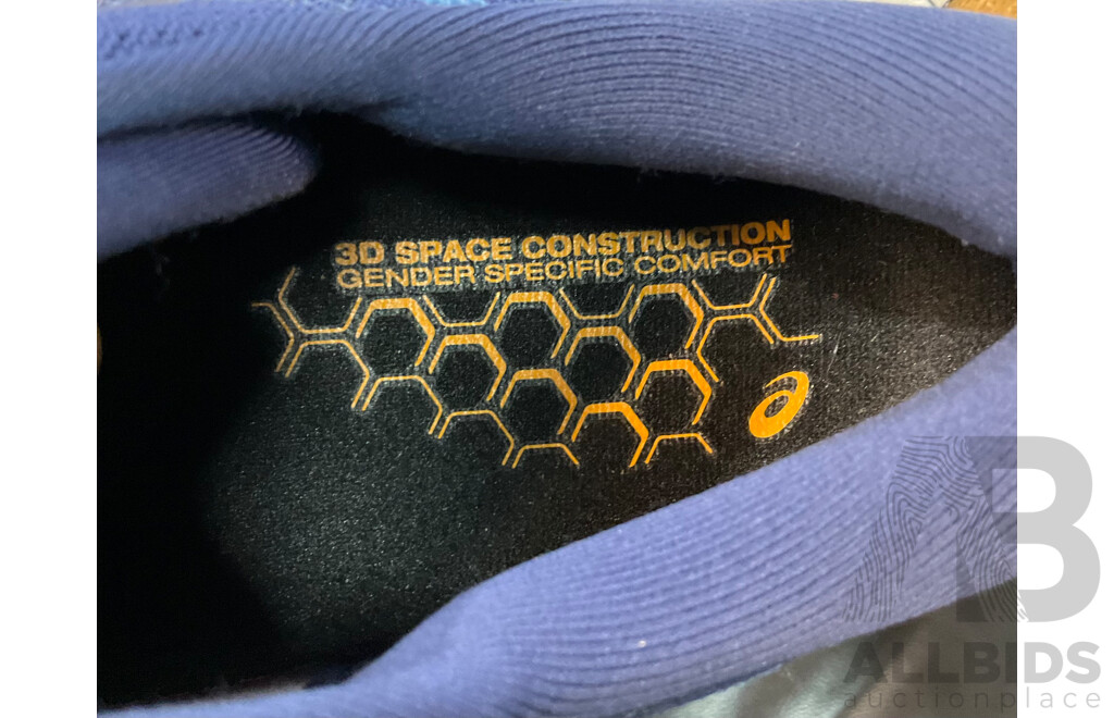 Asics 1011B440 Mens Gel Kayano 29 Deep Ocean Cherry Tomato - Size 27.5cm with 3 Pairs Size M Socks