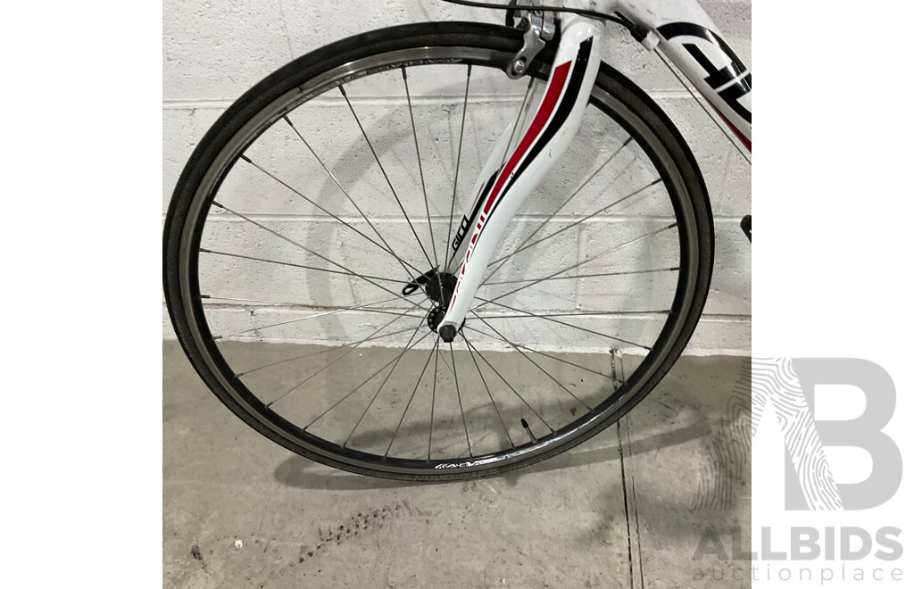 AVANTI Giro1 Bike - Size M (55cm)