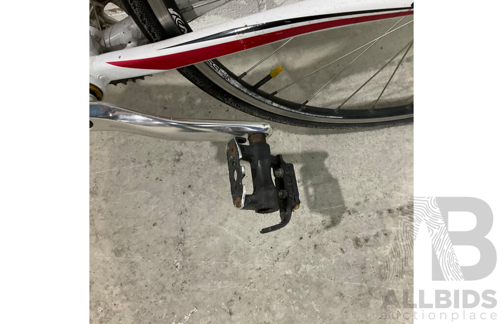 AVANTI Giro1 Bike - Size M (55cm)