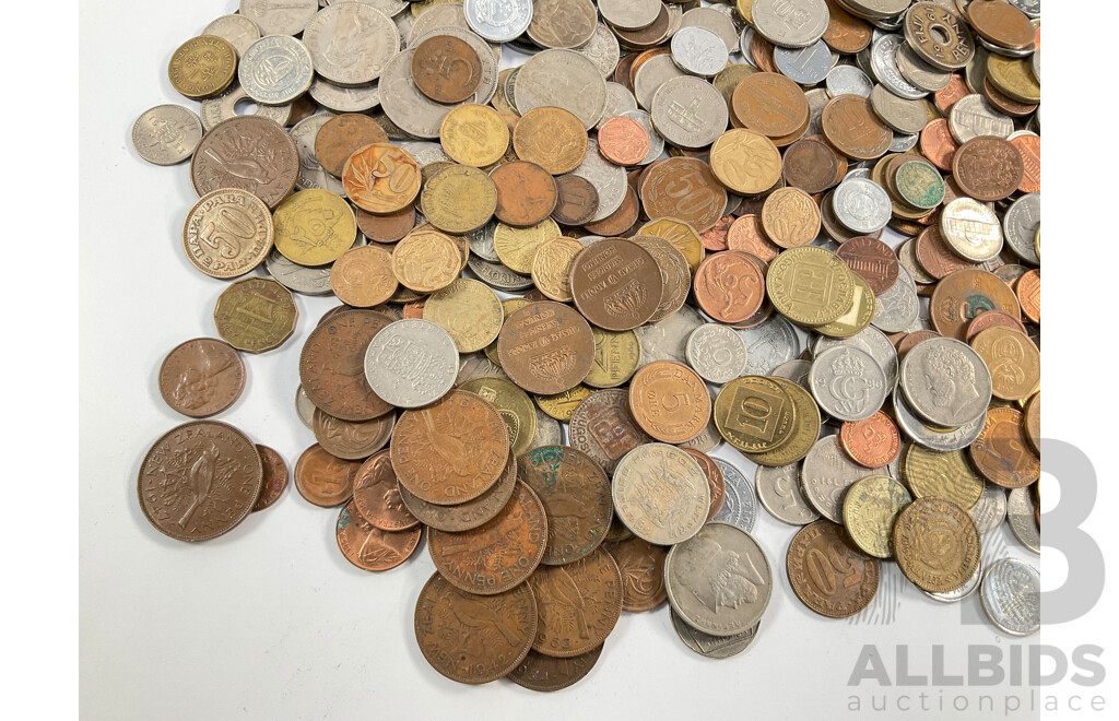 Collection of International Coins Including USA, Cuba, Costa Rica, New Zealand, Caribbean, Thailand, Malaysia, France Hong Kong, Australia, Israel, Fiji Canada - Approximately 3.3 Kilograms