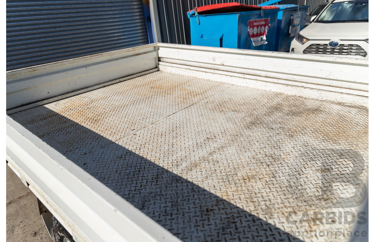 1/2012 Mitsubishi Triton GLX (4x4) MN MY12 C/Chas Solid White Turbo Diesel 2.5L