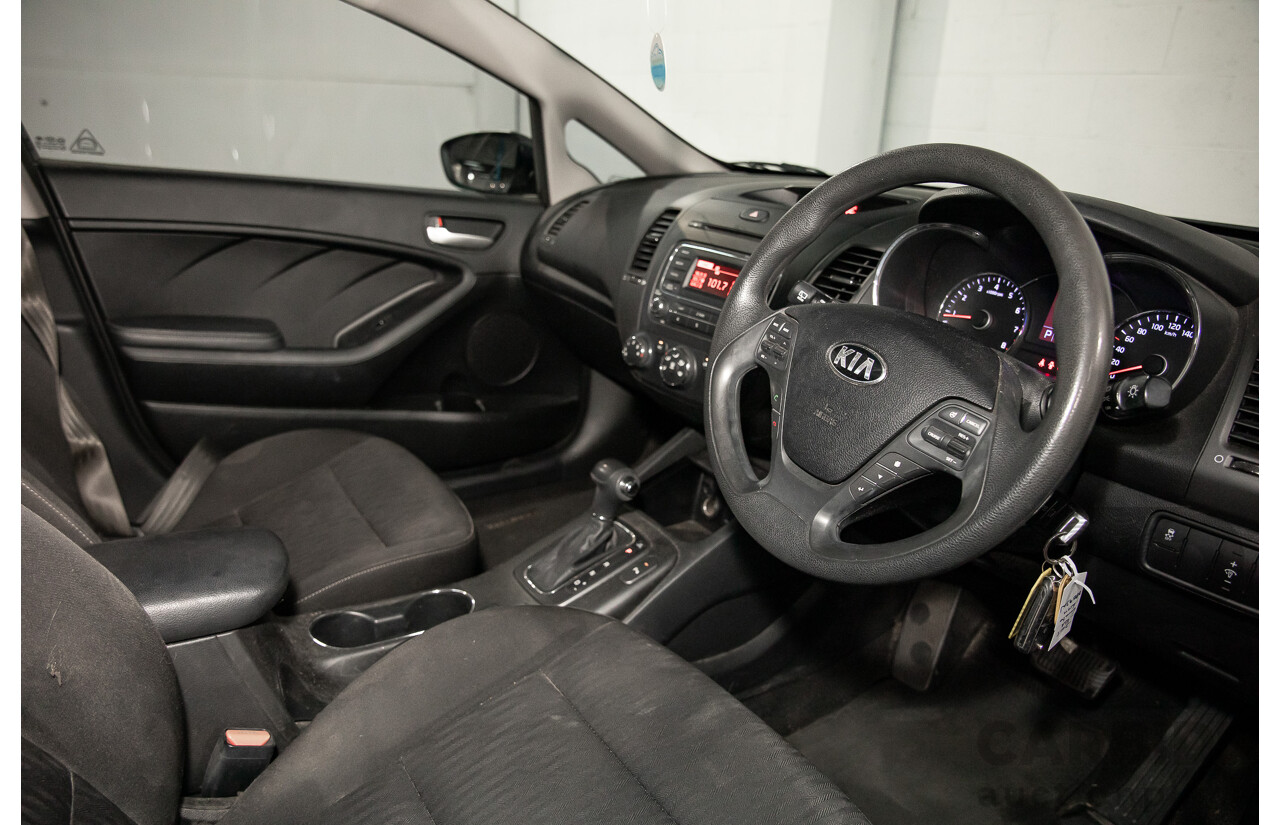 09/2015 Kia Cerato S (FWD) YD MY15 5d Hatchback Silky Silver Metallic 1.8L