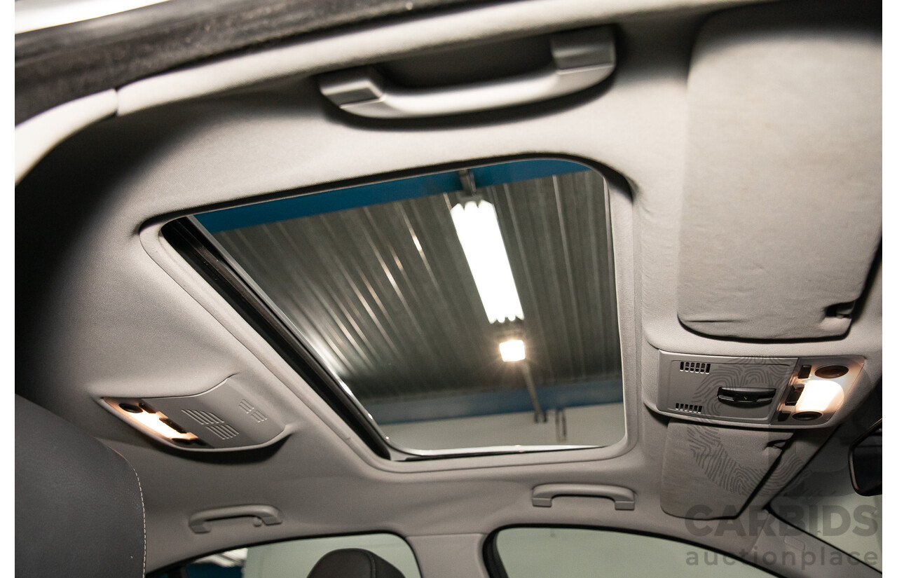 5/2009 BMW 325i E90 MY09 4d Sedan Titanium Silver Metallic 2.5L