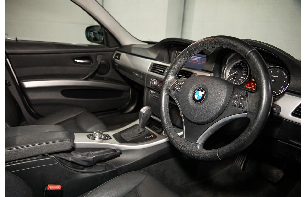 5/2009 BMW 325i E90 MY09 4d Sedan Titanium Silver Metallic 2.5L