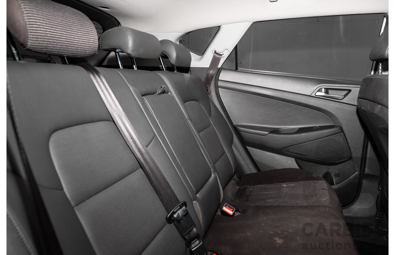 03/2017 Hyundai Tucson Active X (FWD) TL 4D Wagon Pure White 2.0L