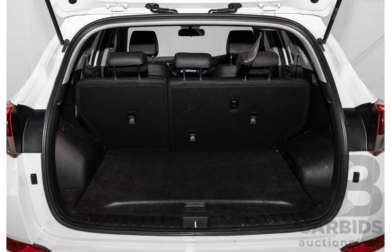 03/2017 Hyundai Tucson Active X (FWD) TL 4D Wagon Pure White 2.0L