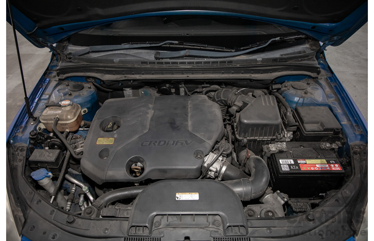 6/2009 Hyundai i30 SX 1.6 CRDi FD MY09 5d Hatchback Vivid Blue Turbo Diesel 1.6L
