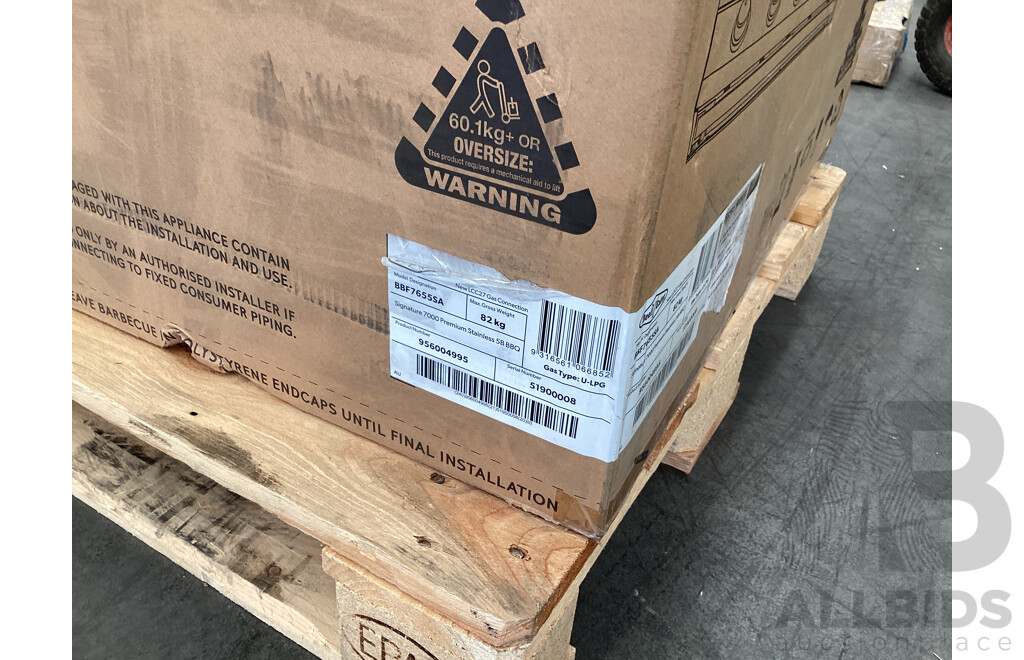 BeefEater 7000 Premium 5-Burner Built-In BBQ (BBF7655SA) - Stainless Steel  - ORP $3,999