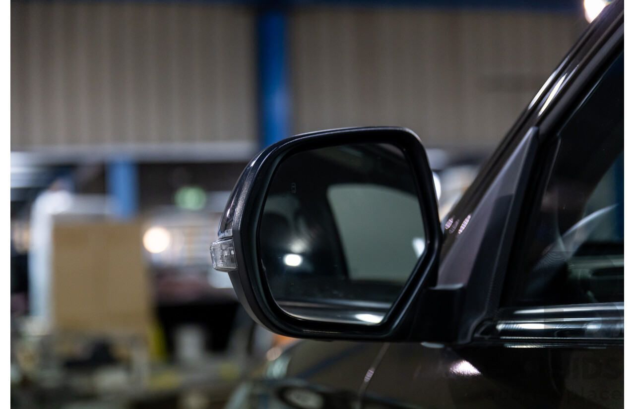 05/2017 Mitsubishi Pajero Sport Exceed (4x4) MY17 4d Wagon Deep Bronze Metallic Turbo Diesel 2.4L - 7 Seater