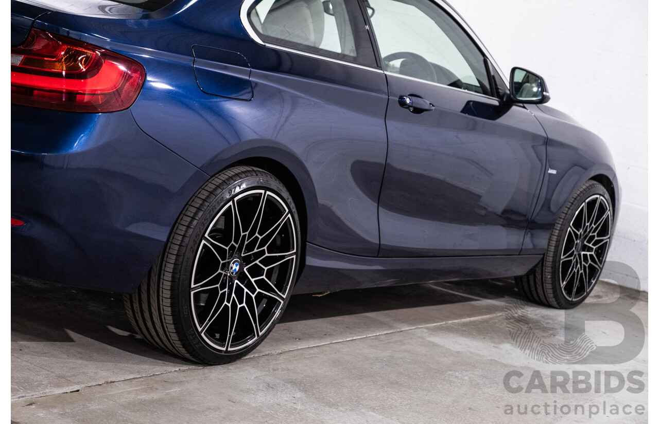 09/2017 BMW 230i Luxury Line (RWD) F22 MY17 2d Coupe Deep Sea Blue Metallic Turbo 2.0L