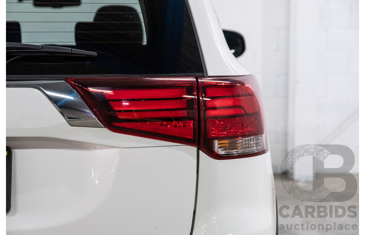 04/2019 Mitsubishi Outlander ES ADAS (FWD) ZL MY19 4d Wagon Solid White 2.4L