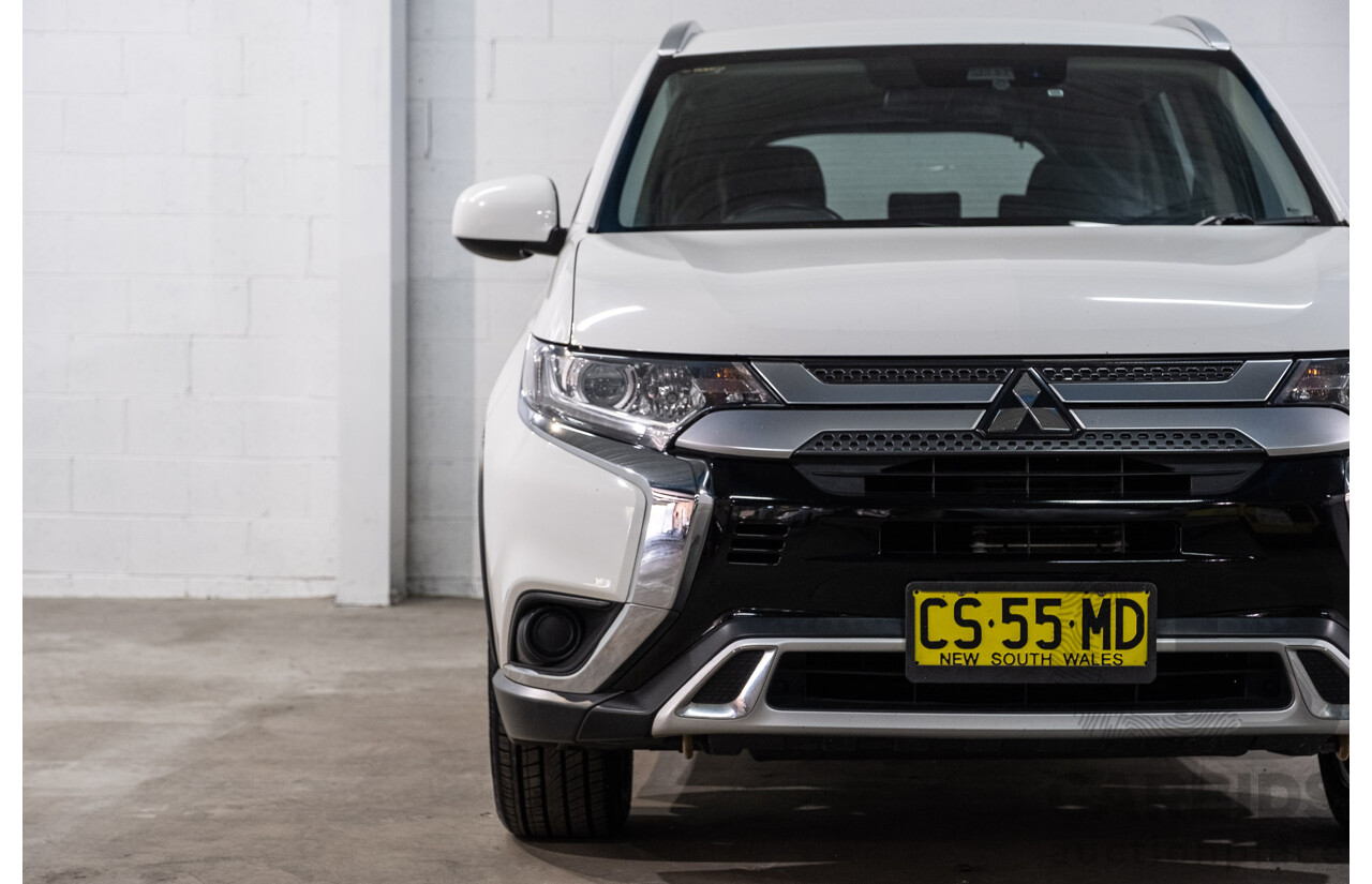 04/2019 Mitsubishi Outlander ES ADAS (FWD) ZL MY19 4d Wagon Solid White 2.4L