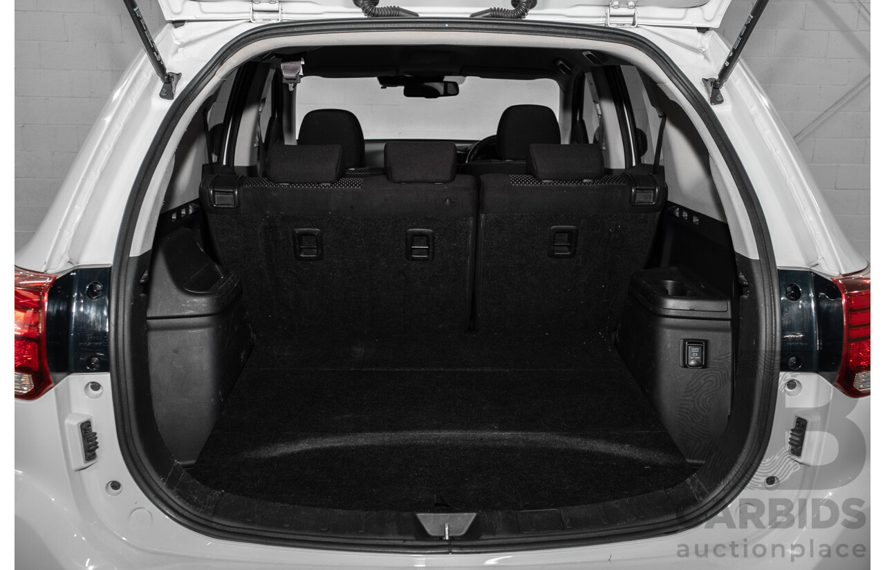 04/2019 Mitsubishi Outlander ES ADAS (FWD) ZL MY19 4d Wagon Solid White 2.4L