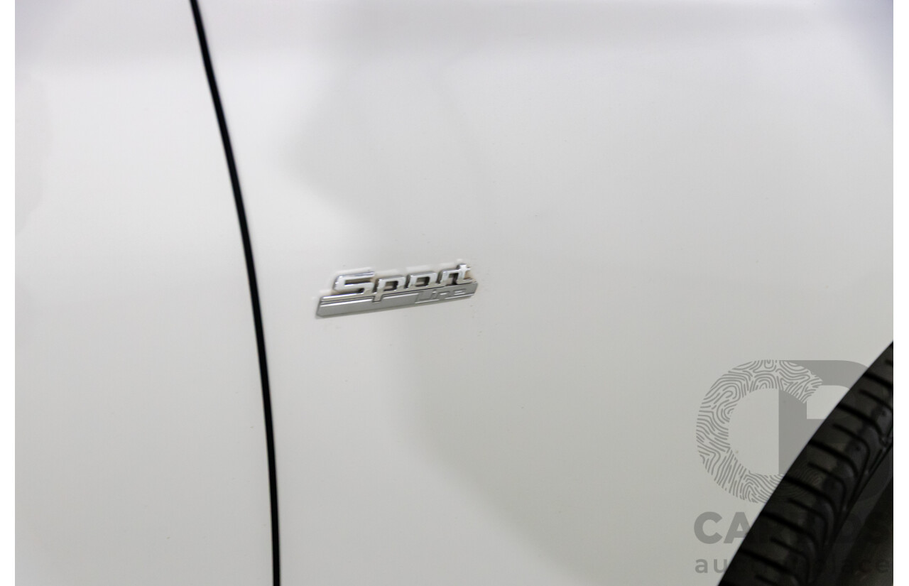 06/2016 BMW 118i Sport Line (RWD) F20 LCI 5d Hatchback Alpine White Turbo 1.5L