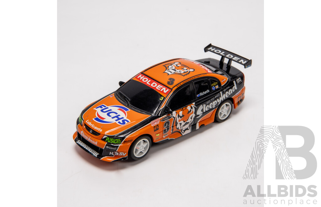 Scalextric 2006 Holden BA Commodore 1:32 Scale Slot Car
