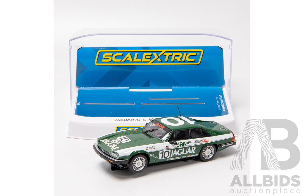 Scalextric Jaguar XJ-S 1:32 Scale Slot Car