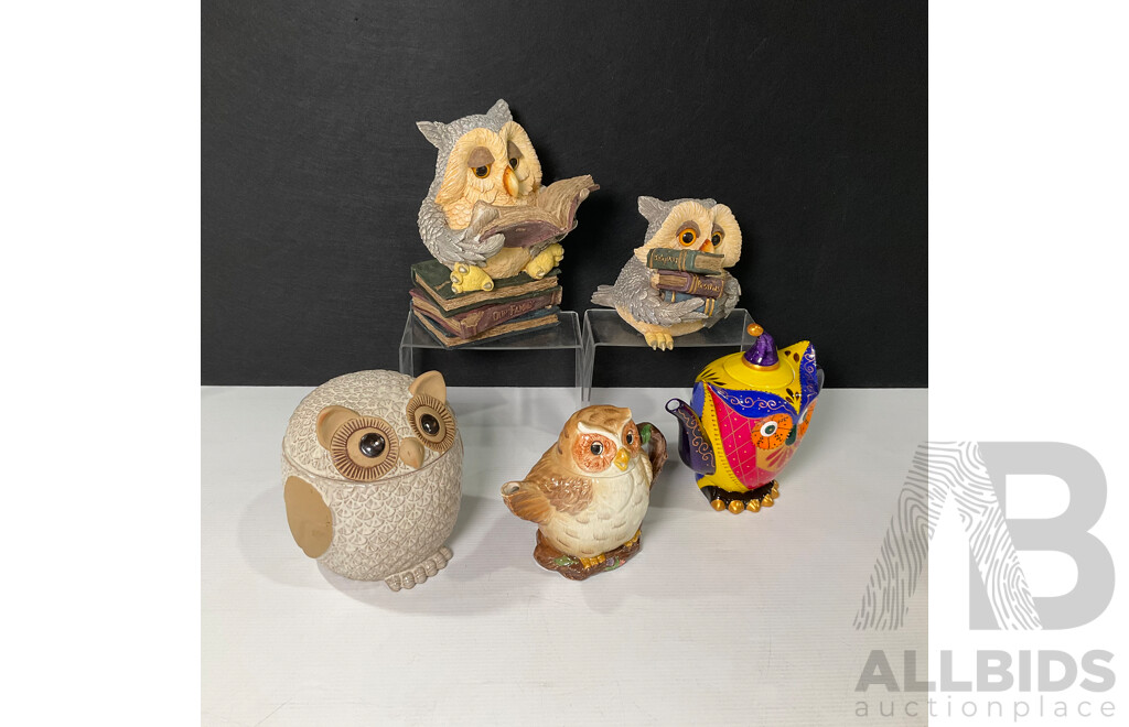 Parliament of Decorative Owls