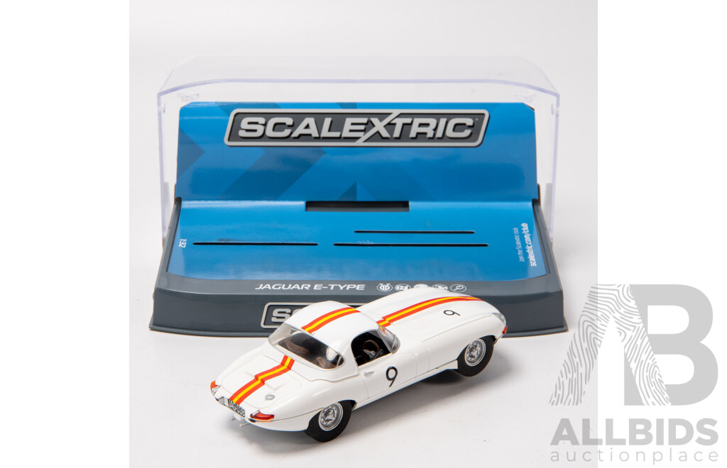 Scalextric 1965 E Type Jaguar 1:32 Scale Slot Car