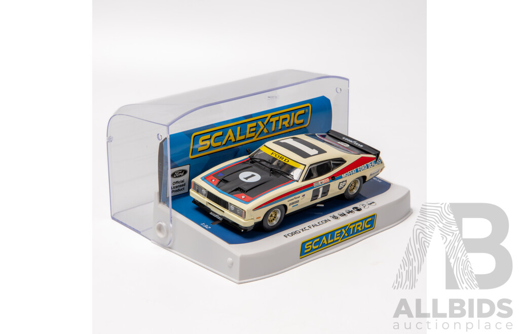 Scalextric Ford XC Falcon 1:32 Scale Slot Car