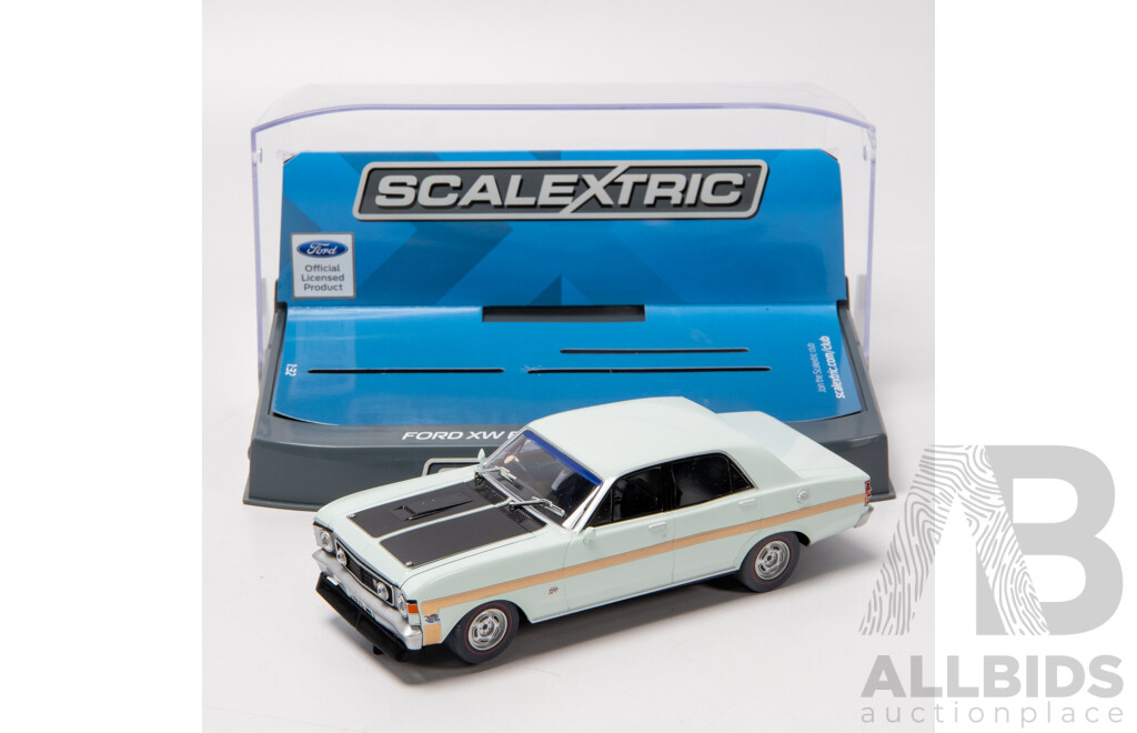 Scalextric Ford XW Falcon 1:32 Scale Slot Car