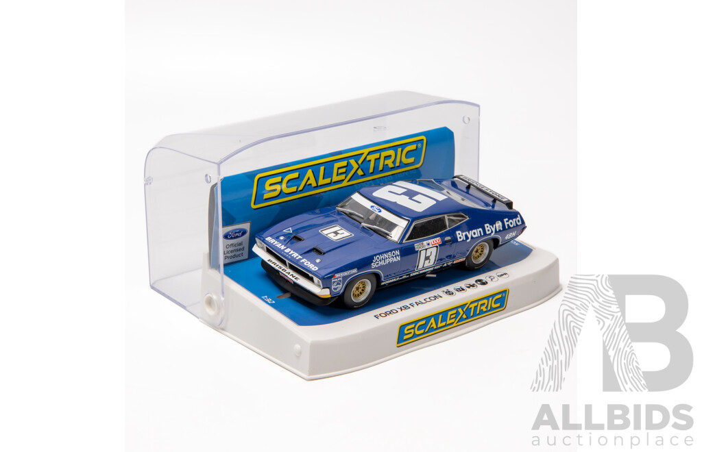 Scalextric 1975 Ford XB Falcon 1:32 Scale Slot Car