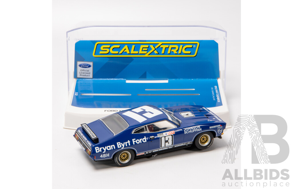 Scalextric 1975 Ford XB Falcon 1:32 Scale Slot Car