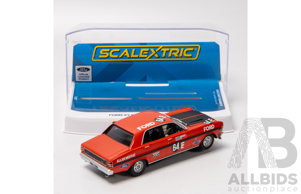 Scalextric 1972 Ford XY Falcon 1:32 Scale Slot Car