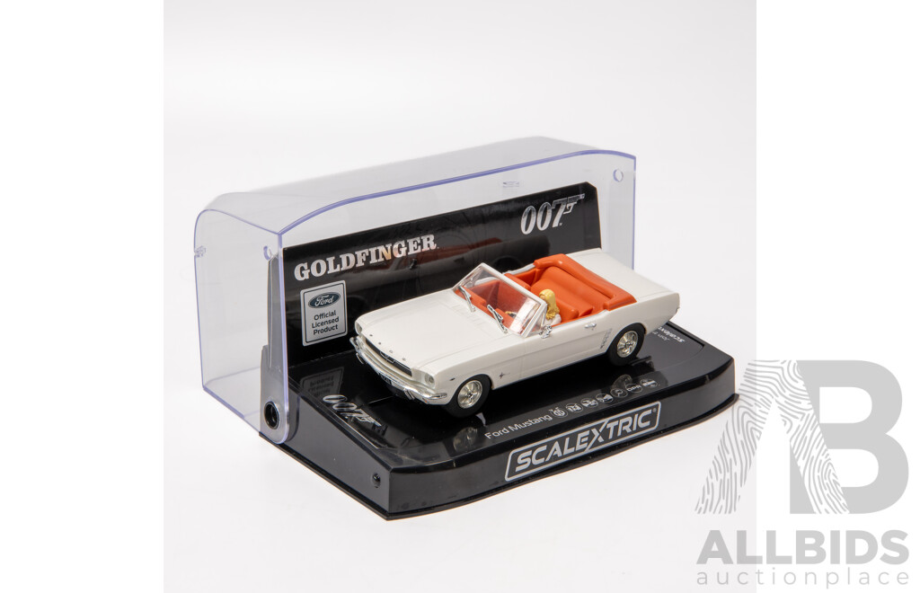 Scalextric Goldfinger 007 Ford Mustang 1:32 Scale Slot Car