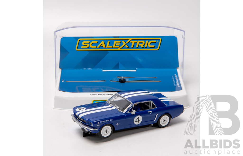 Scalextric Neptune Racing Ford Mustang 1:32 Scale Slot Car