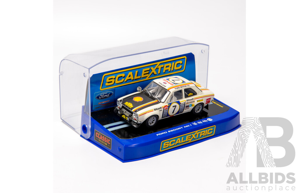 Scalextric 1972 Ford Escort MKI 1:32 Scale Slot Car