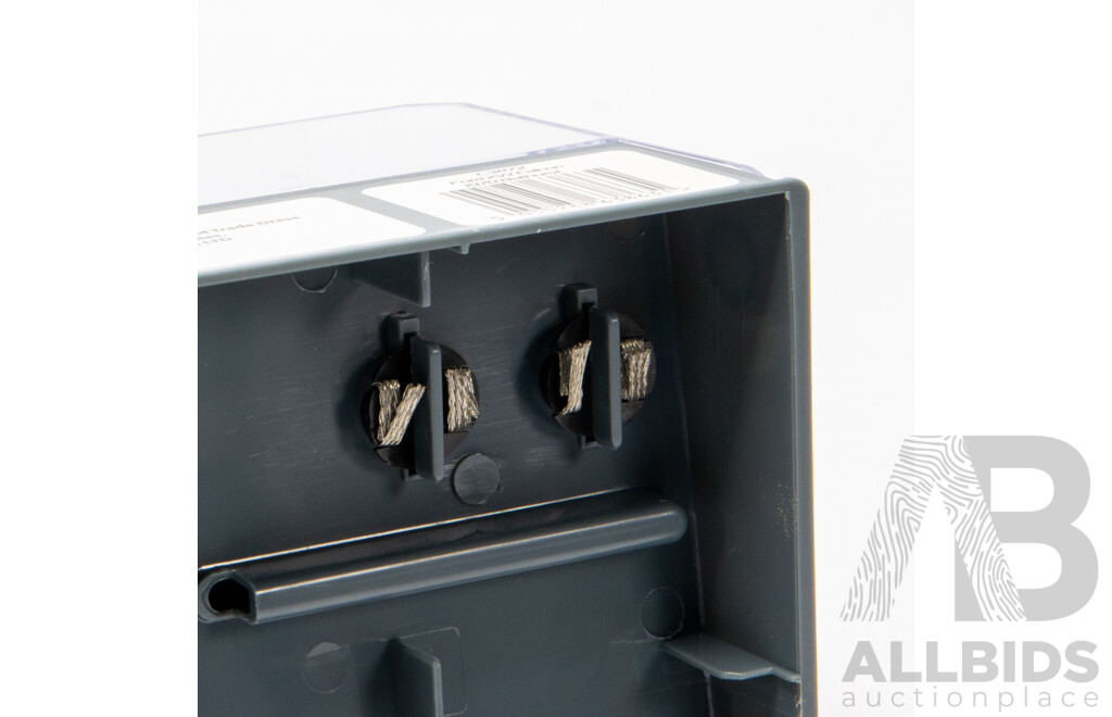 Scalextric 1970 Ford XW Falcon 1:32 Scale Slot Car