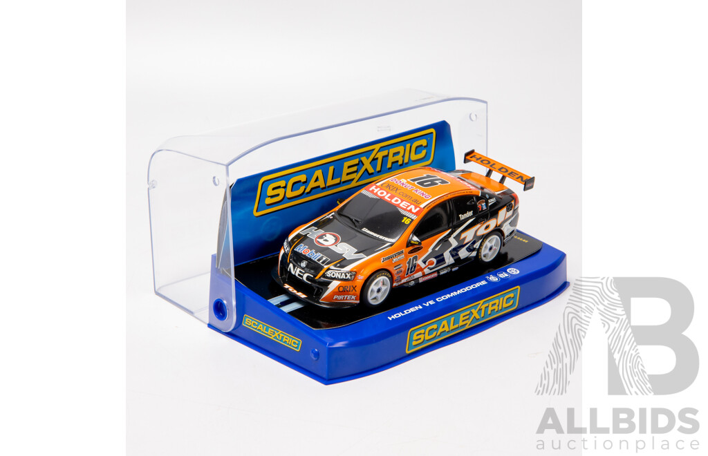 Scalextric 2007 Holden VE Commodore 1:32 Scale Slot Car