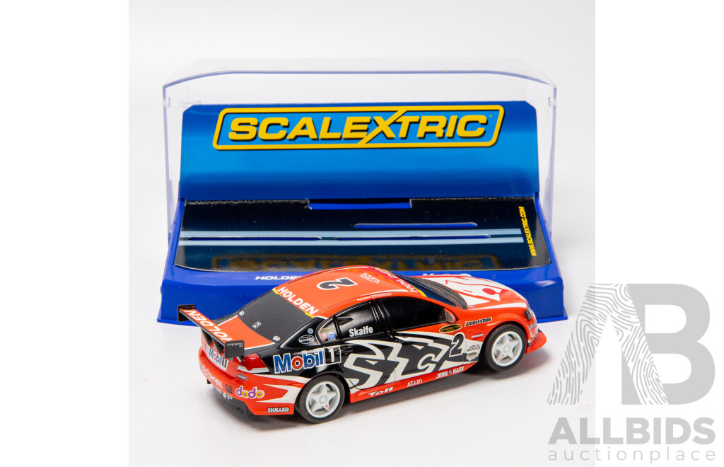 Scalextric 2007 Holden VE HRT Commodore 1:32 Scale Slot Car