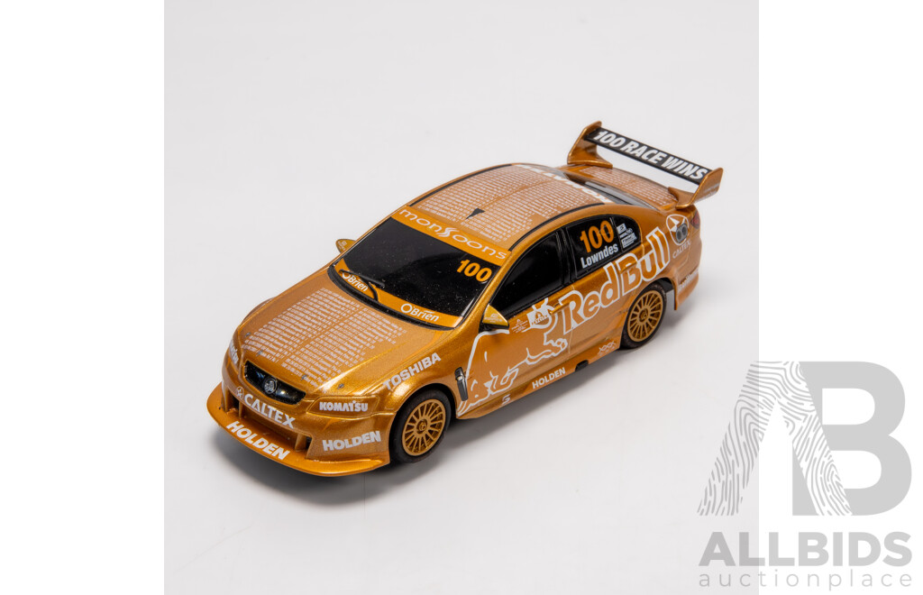 Scalextric 2013 Holden Commodore 1:32 Scale Slot Car