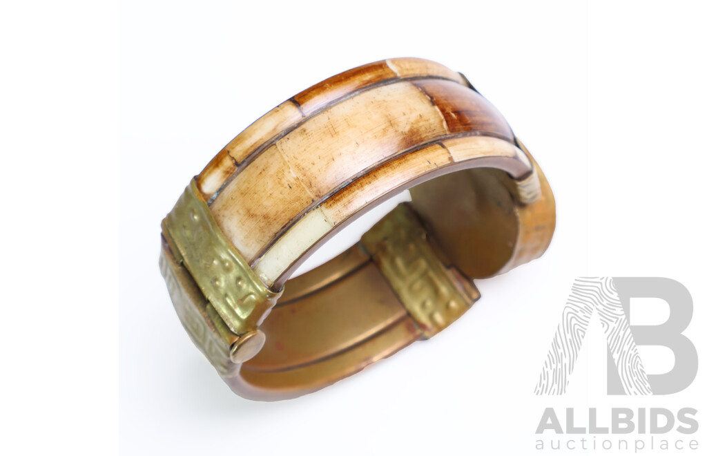 Assorted Chains and Bracelets. 925 Silver and Non Silver - Lot of 7