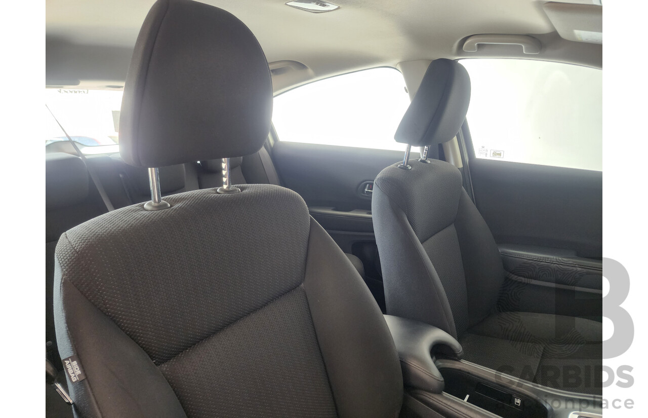 5/2015 Honda Hr-V VTi  4d Wagon White 1.8L